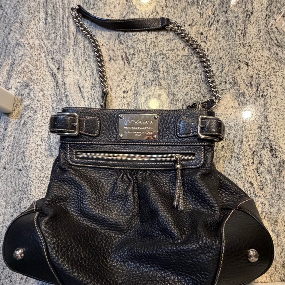 Dolce & Gabbana Black Textured Shoulder Bag - Picture 7 of 9
